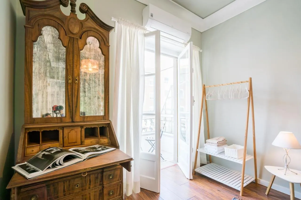 Fonte Luminosa - Great Location Apartment Lisbon Portugal