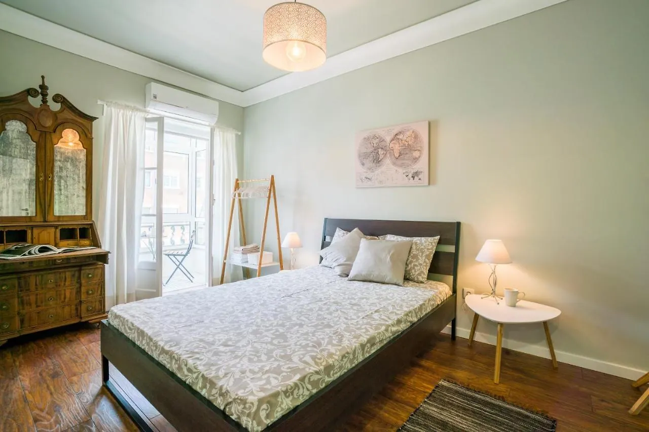 Fonte Luminosa - Great Location Apartment Lisbon 0*,  Portugal